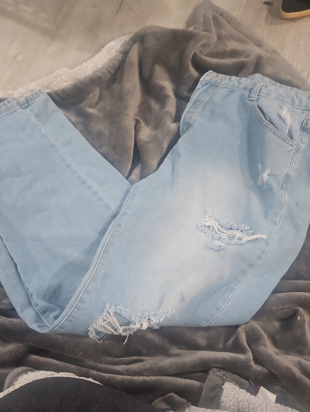 SHIEN Light Wash Distressed BOYFRIEND Jeans